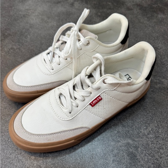 Levi's White and Brown Casual Sneakers - Picture 1 of 4